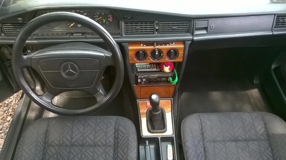 Mercedes-Benz 190 (W201) Deutsch Classics 2