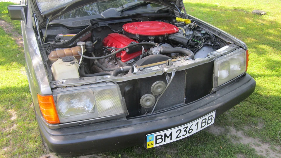 Mercedes-Benz 190 (W201) Двигун 2.3. 3