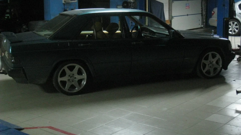 Mercedes-Benz 190 (W201) Ich Liebe Deutsche Autos 3