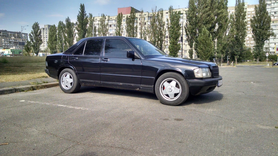Mercedes-Benz 190 (W201) m103 2,6 (було) m104 3,2
