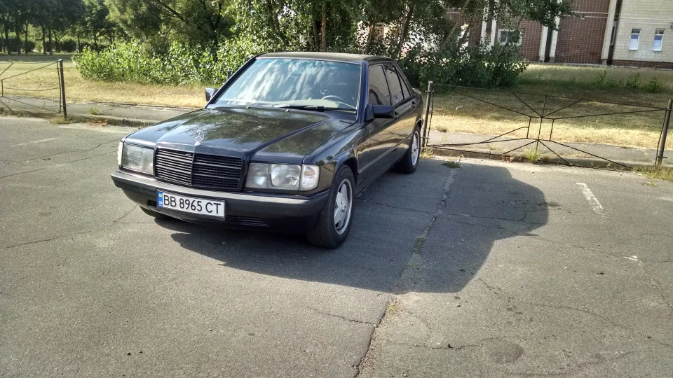 Mercedes-Benz 190 (W201) m103 2,6 (було) m104 3,2 3
