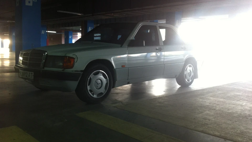Mercedes-Benz 190 (W201) Машина дна 3