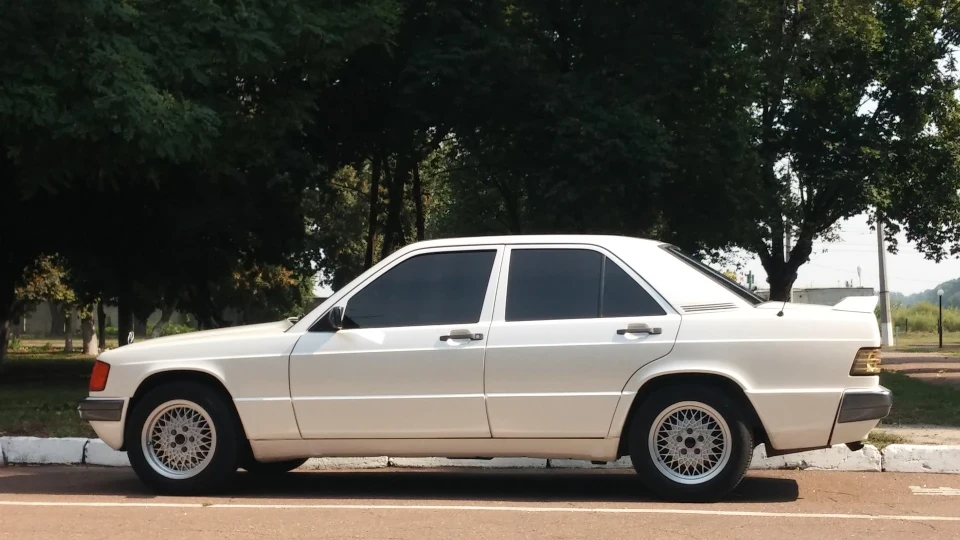 Mercedes-Benz 190 (W201) MedVed' 3