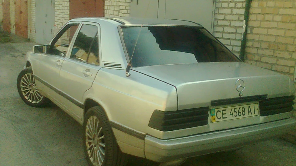 Mercedes-Benz 190 (W201) мурчик 2.0 дизелек