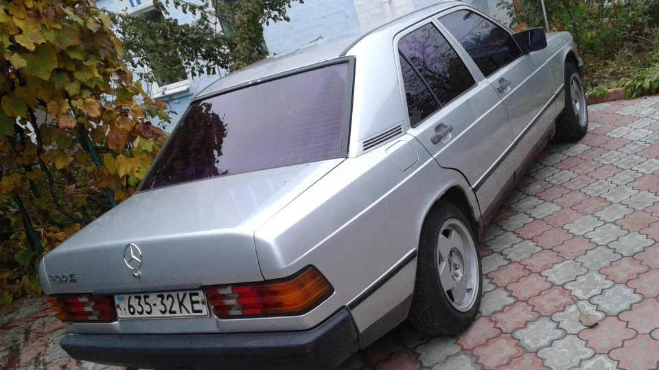 Mercedes-Benz 190 (W201) ★ Silver Arrow ★ 4