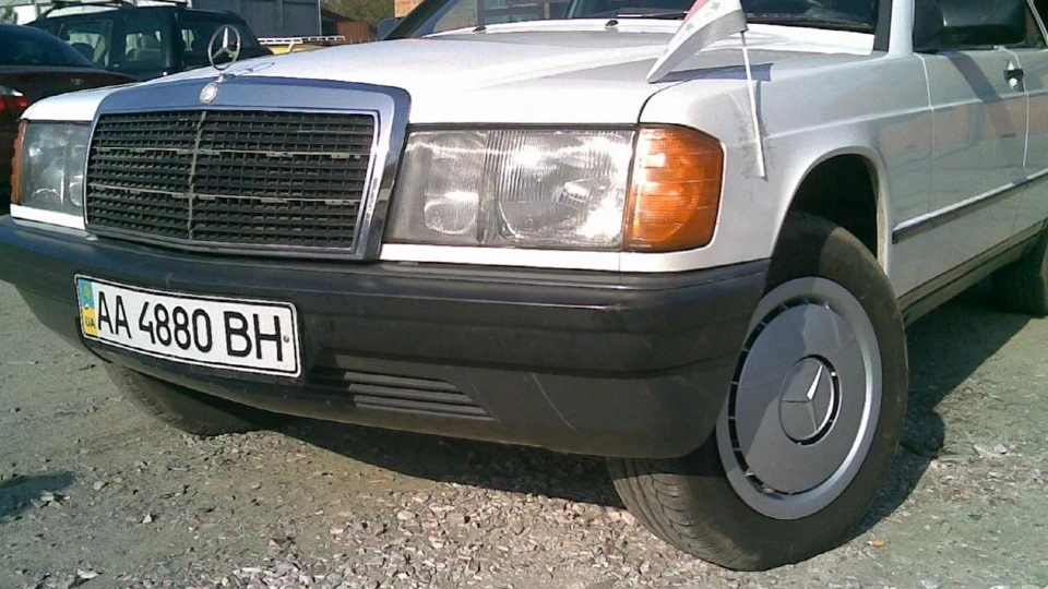 Mercedes-Benz 190 (W201) СУПЕР!