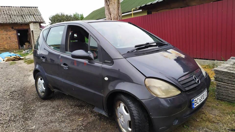 Mercedes-Benz A-Class 2