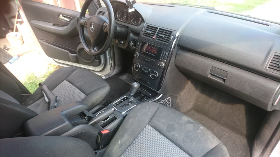 Mercedes-Benz A-Class 2