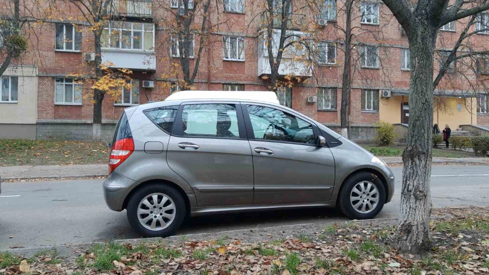 Mercedes-Benz A-Class 2