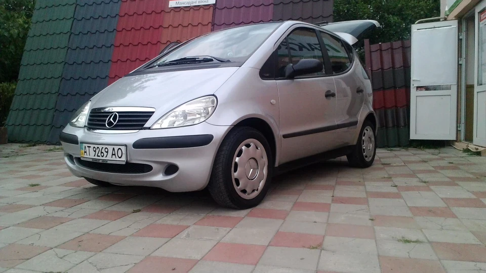Mercedes-Benz A-Class 4