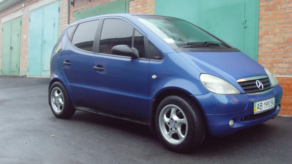 Mercedes-Benz A-Class 1.4 бензин 82 к.с синій 4