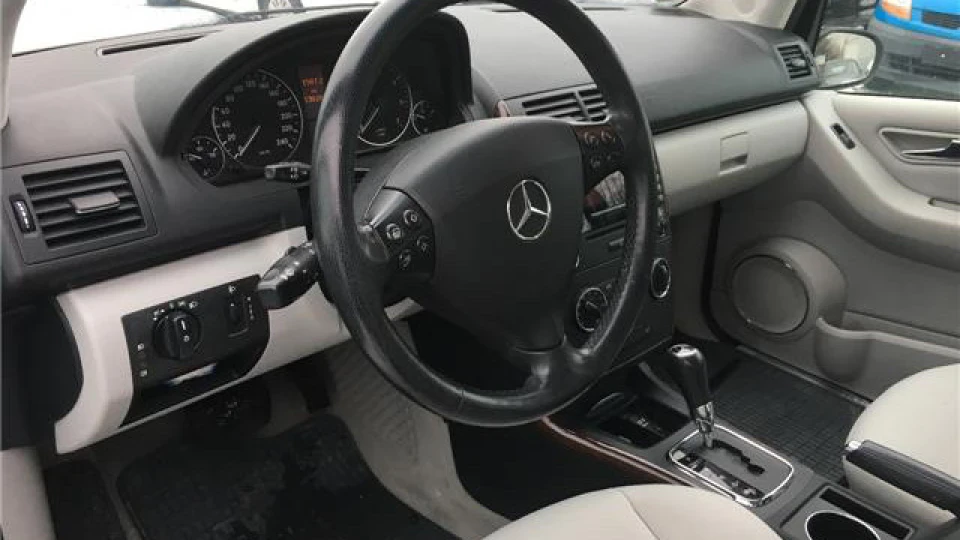 Mercedes-Benz A-Class A170 Elegance 5