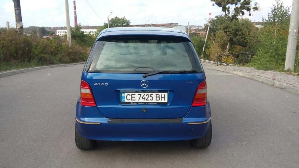 Mercedes-Benz A-Class Синя блискавка 3