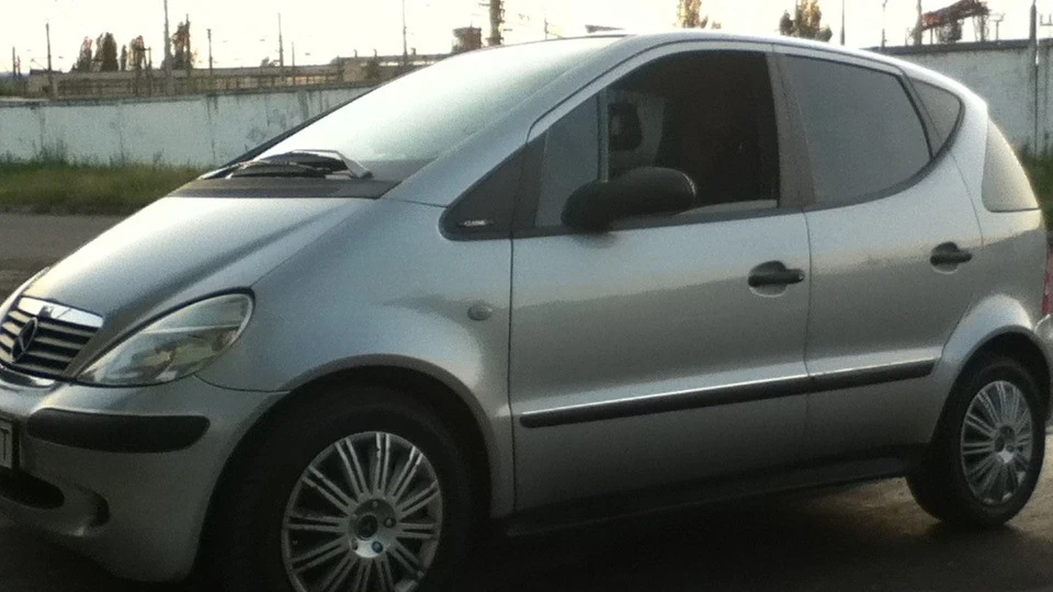 Mercedes-Benz A-Class стринговозка