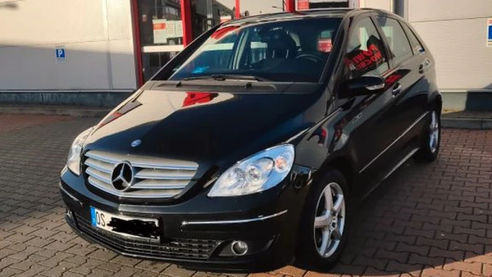 Mercedes-Benz B-Class 2