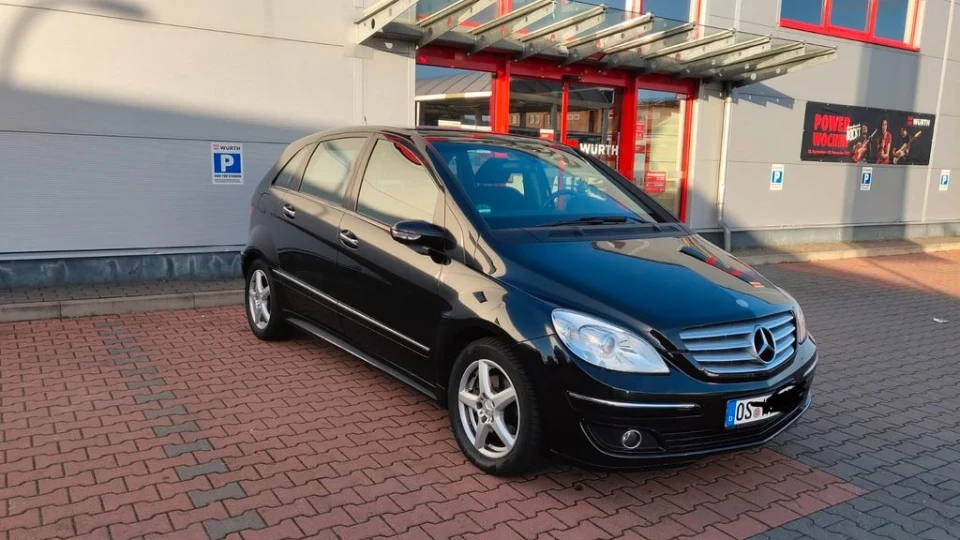 Mercedes-Benz B-Class 3