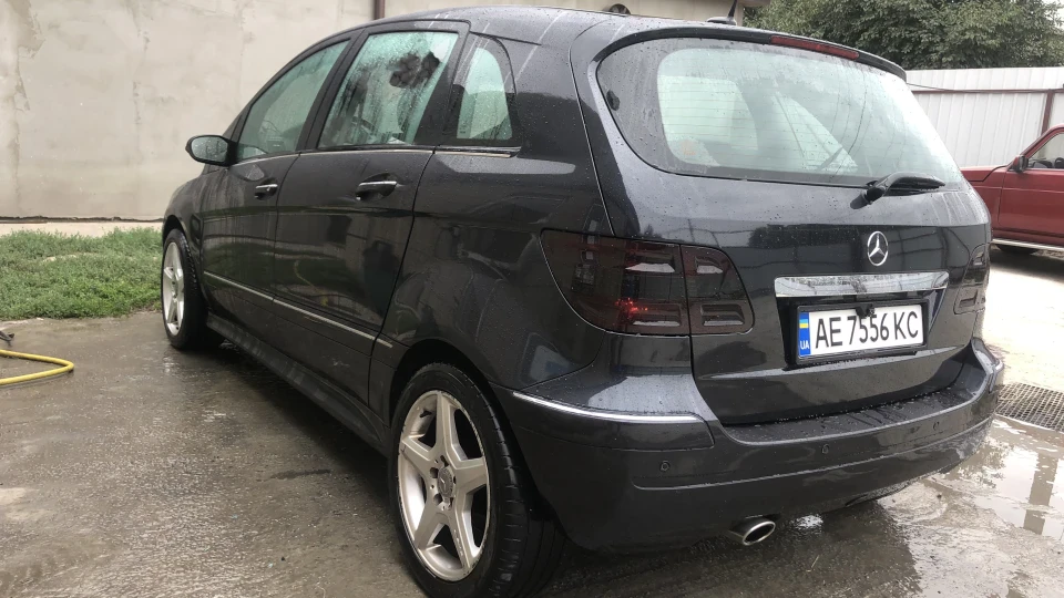 Mercedes-Benz B-Class В200 3
