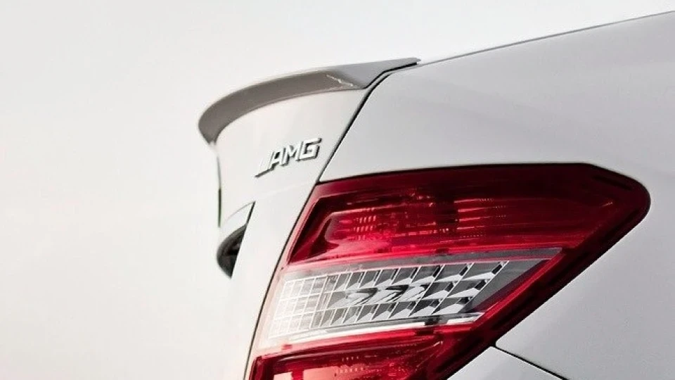 Mercedes-Benz C 63 AMG White Bullit 5