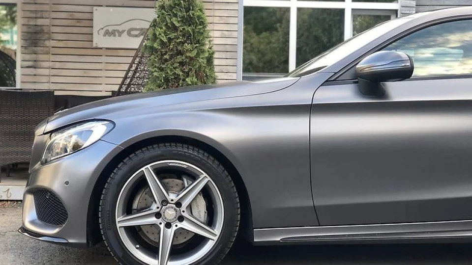 Mercedes-Benz C-Class Coupe Малиха 4