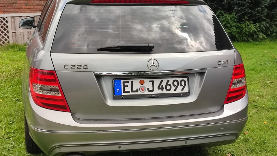 Mercedes-Benz C-Class Estate 2