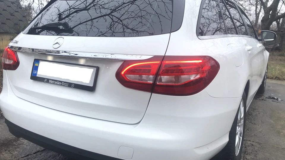 Mercedes-Benz C-Class Estate c180d bluetec 2