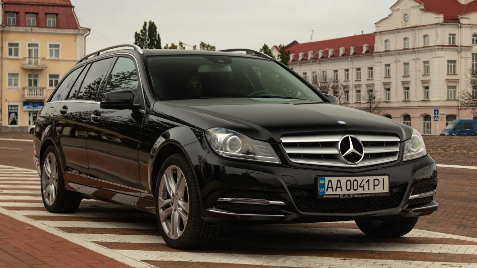 Mercedes-Benz C-Class Estate "Echt Deutsch" 2