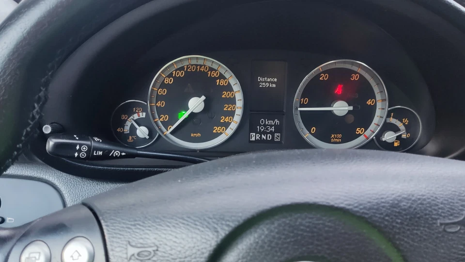 Mercedes-Benz C-Class Estate Sport Edition 4