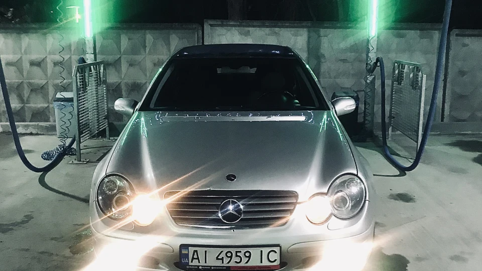 Mercedes-Benz C-Class Sportcoupe 4