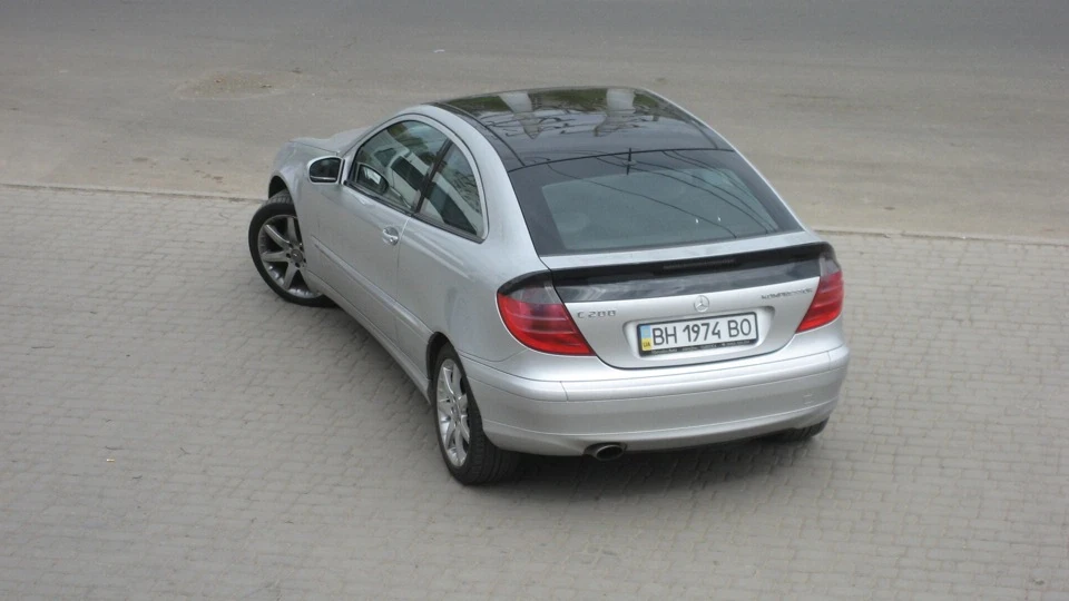 Mercedes-Benz C-Class Sportcoupe 4