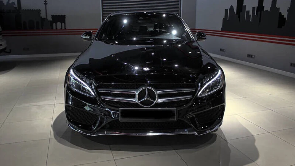 Mercedes-Benz C-Class 2