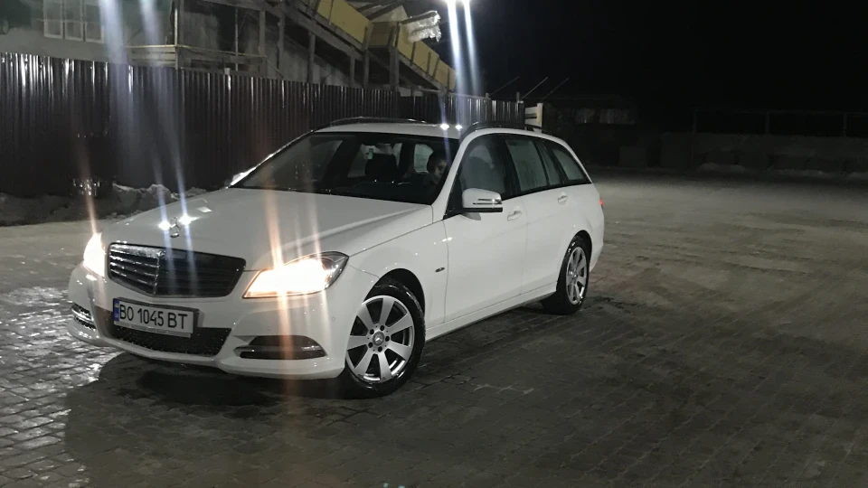 Mercedes-Benz C-Class 5