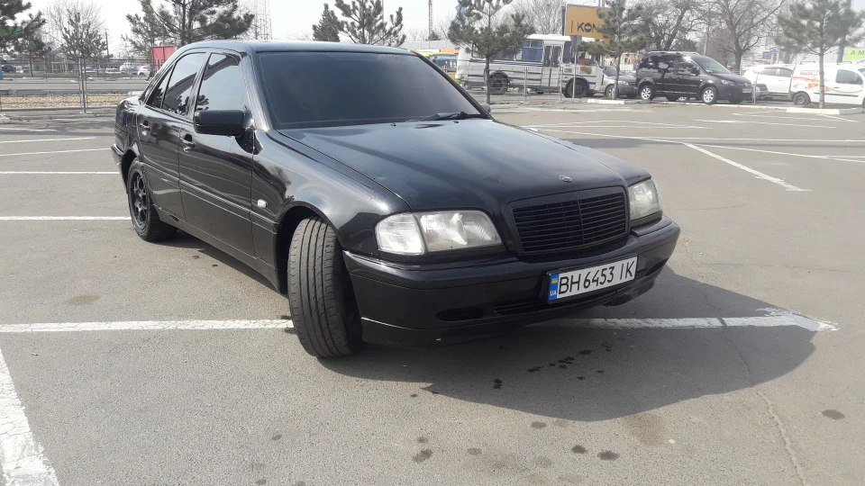 Mercedes-Benz C-Class 5
