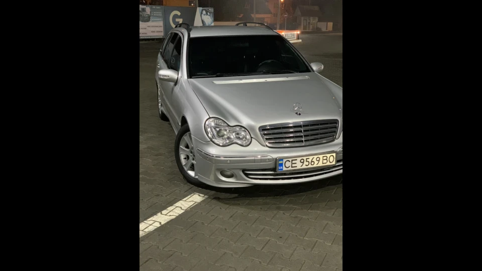 Mercedes-Benz C-Class 3