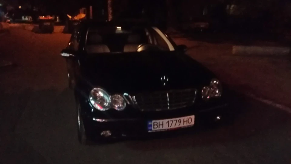 Mercedes-Benz C-Class 4