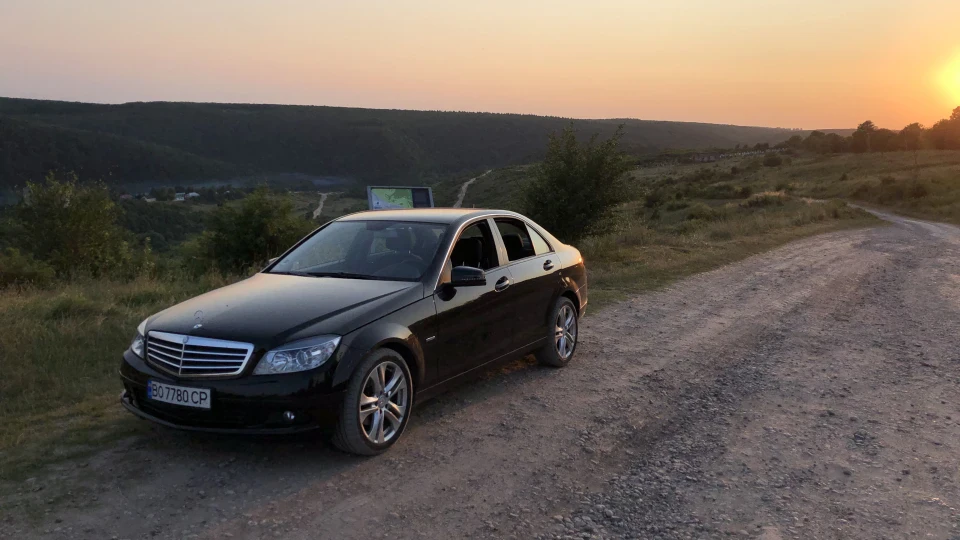 Mercedes-Benz C-Class 3
