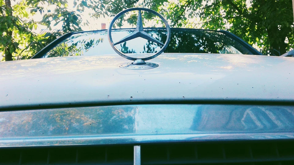 Mercedes-Benz C-Class 4