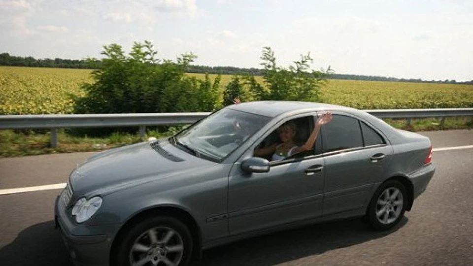 Mercedes-Benz C-Class 2