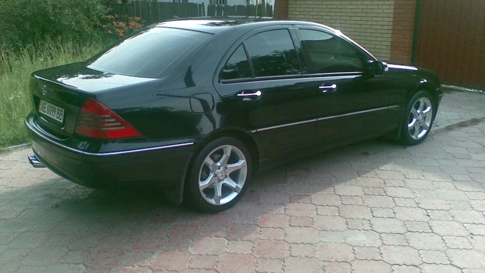 Mercedes-Benz C-Class