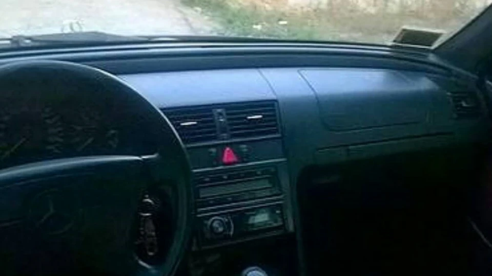 Mercedes-Benz C-Class 2