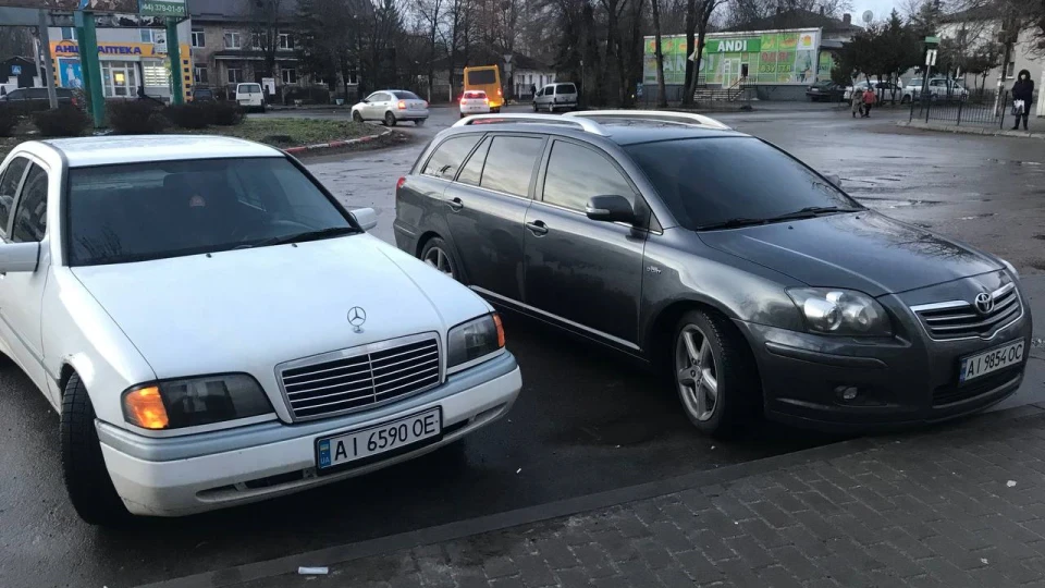 Mercedes-Benz C-Class 5