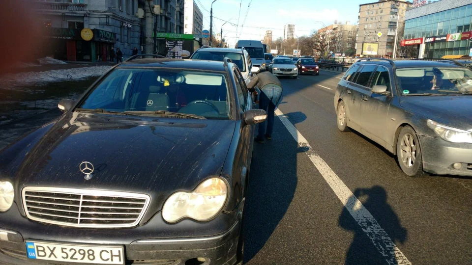 Mercedes-Benz C-Class 2