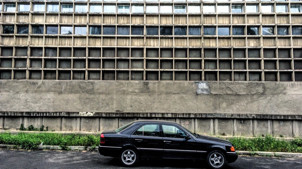 Mercedes-Benz C-Class 2