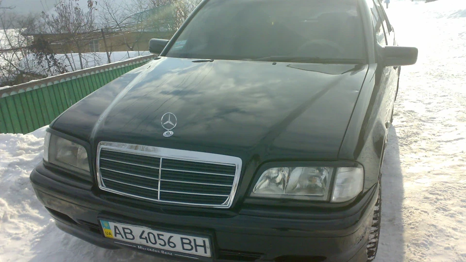 Mercedes-Benz C-Class 2