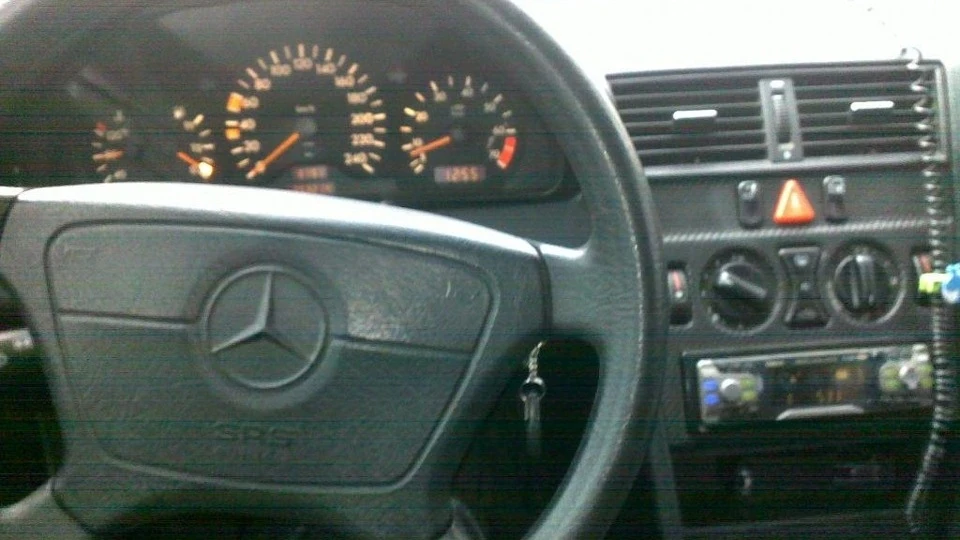 Mercedes-Benz C-Class 4