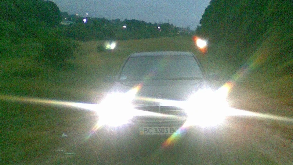 Mercedes-Benz C-Class 2