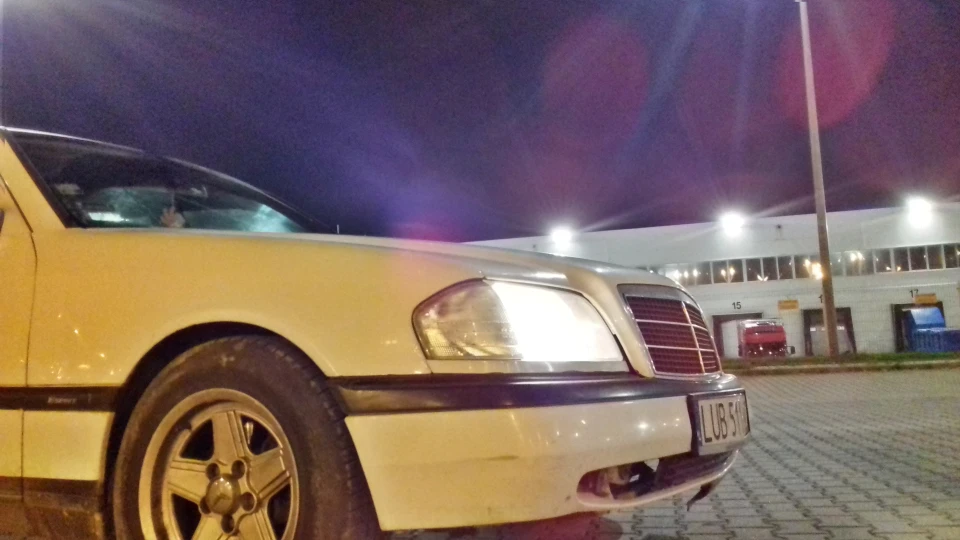 Mercedes-Benz C-Class 4