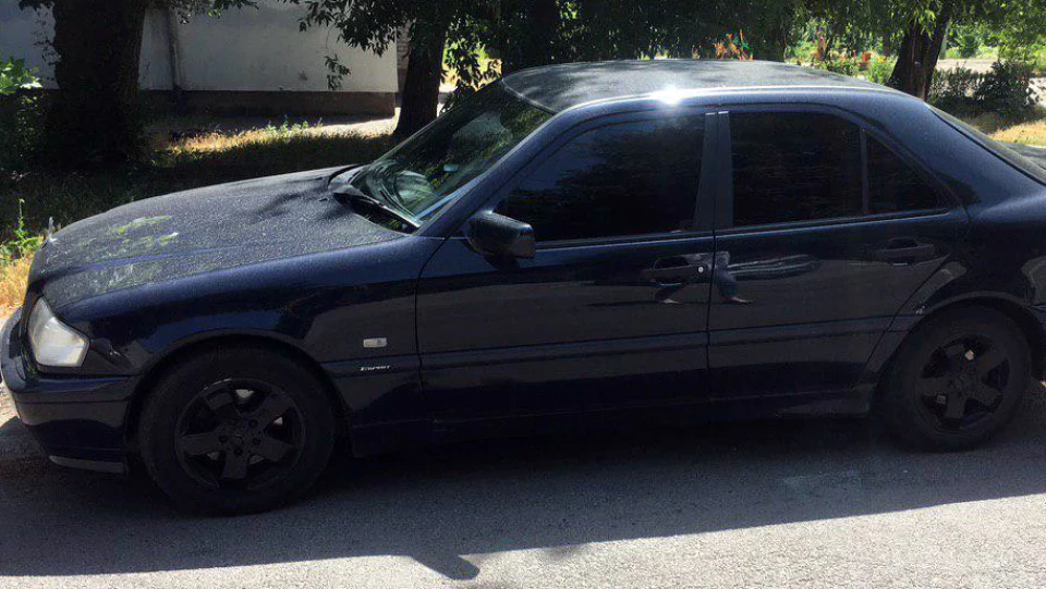 Mercedes-Benz C-Class 3