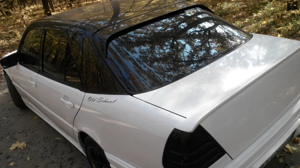 Mercedes-Benz C-Class 4