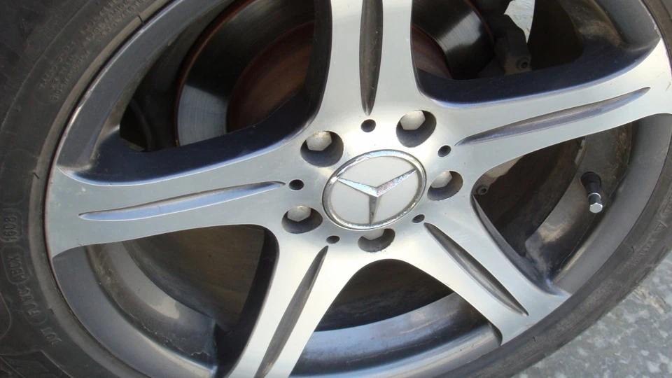 Mercedes-Benz C-Class 4