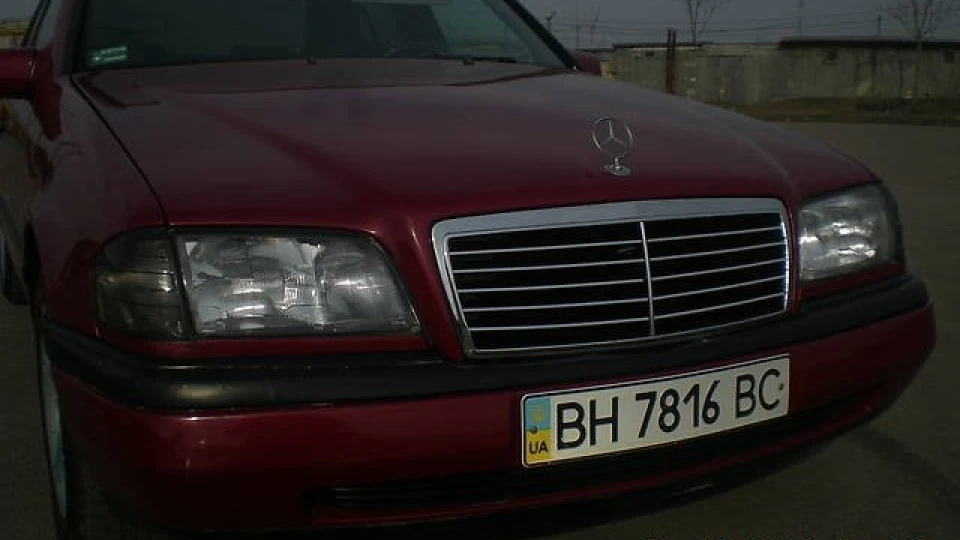 Mercedes-Benz C-Class 5